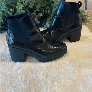 Aldo boots (like new)